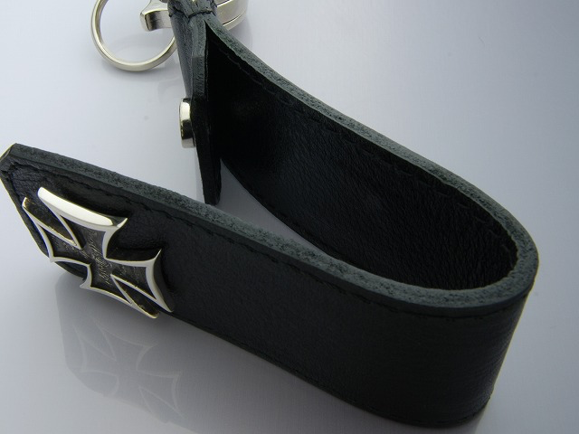 Deal Design - Remove Cross Keychain 4