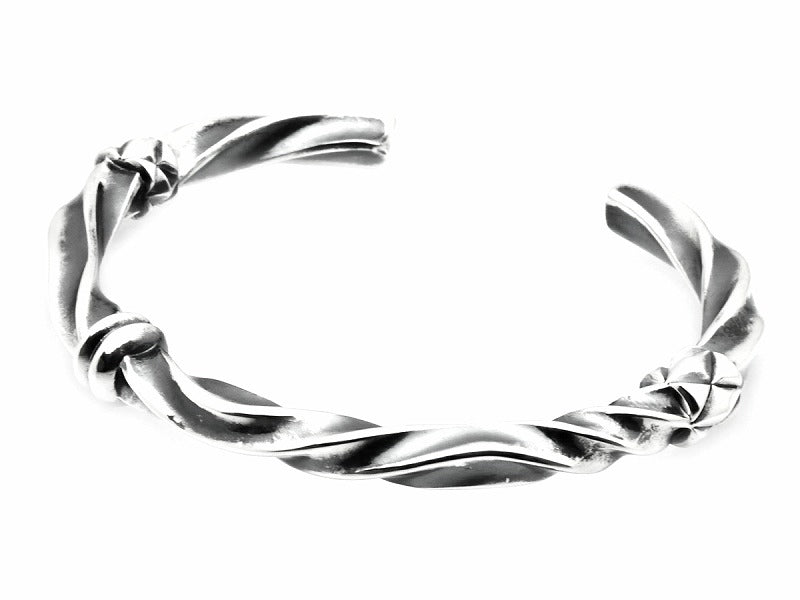 Deal Design - Reverse Twist Bangle 1