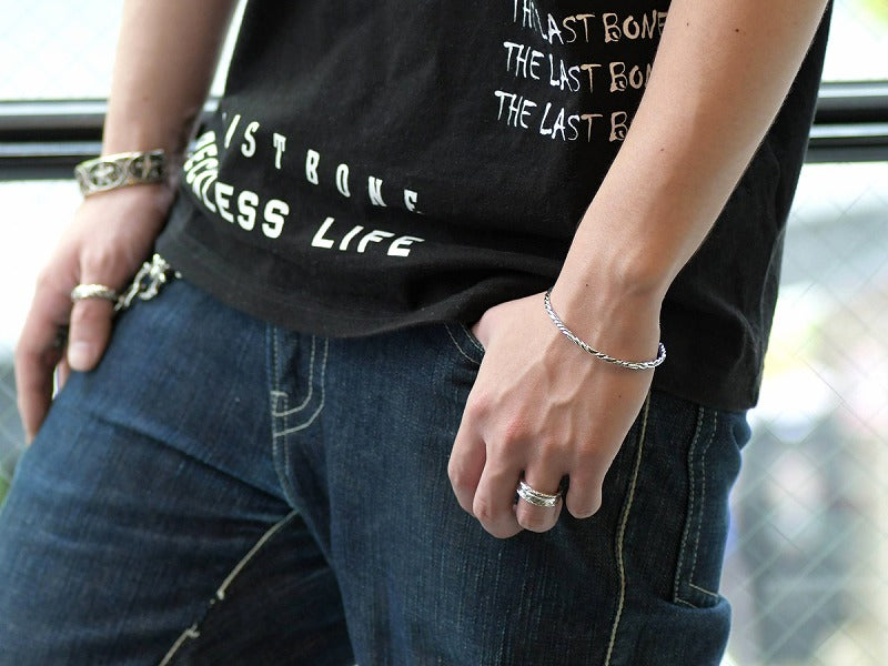 Deal Design - Reverse Twist Bangle 3mm 5