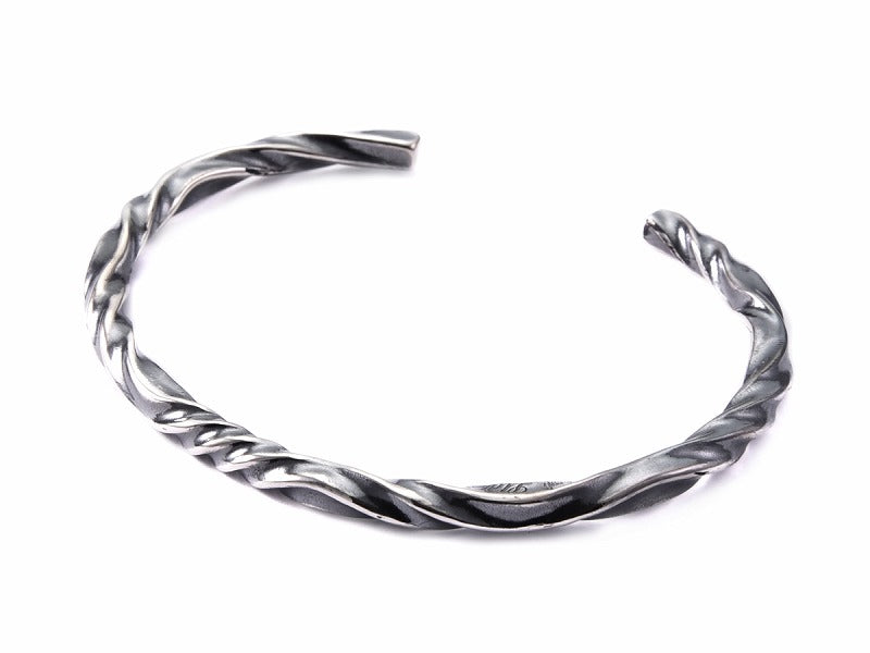 Deal Design - Reverse Twist Bangle 4.5mm 1