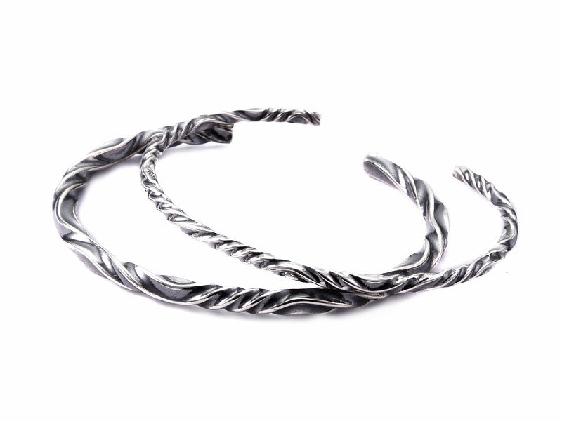 Deal Design - Reverse Twist Bangle 4.5mm 4