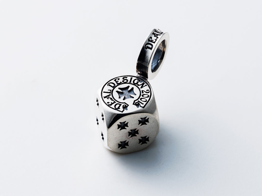 Deal Design - Rolling Dice : Cross Pendant 4