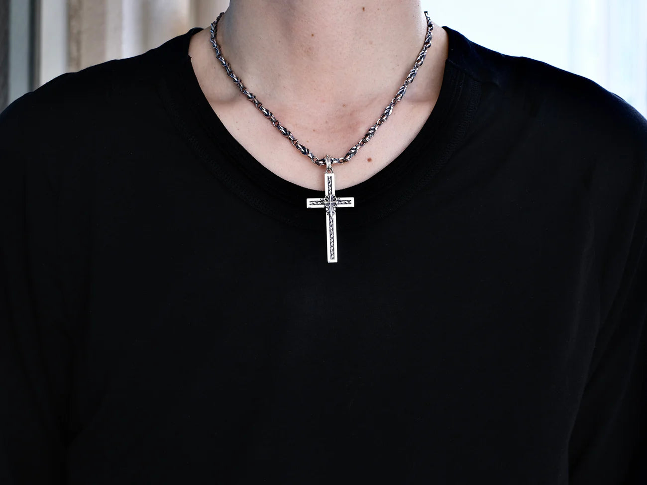 Deal Design - Ruins Cross Pendant 5