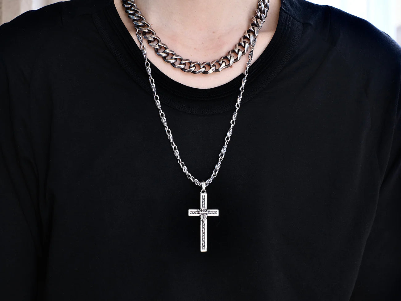 Deal Design - Ruins Cross Pendant 6
