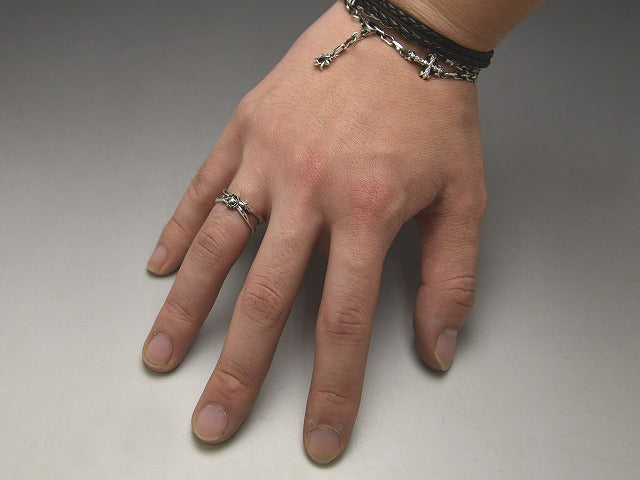 Deal Design - Safety Pin Rose Ring 2