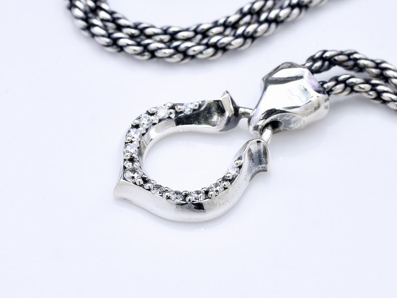 Deal Design - Slant Horse Shoe Bracelet 2