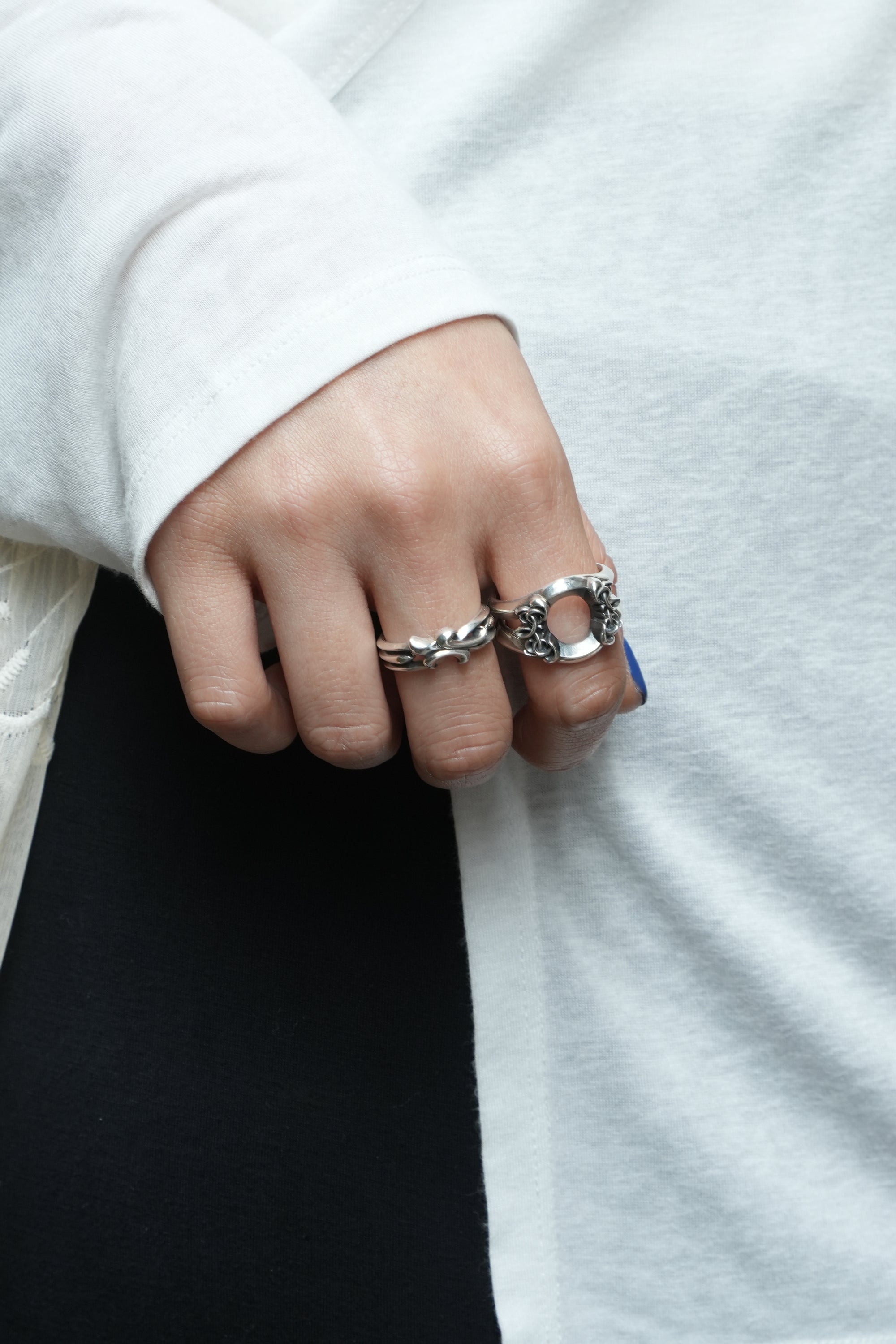 Deal Design - Slash Lily Ring: Narrow 8