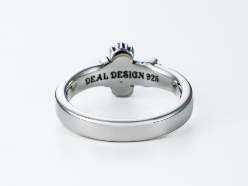Deal Design - Sleep Cross Ring 4