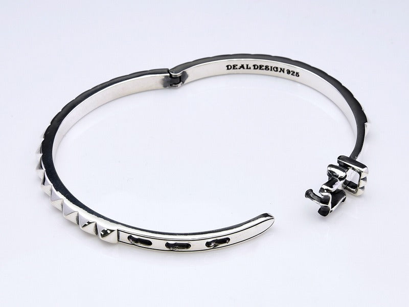 Deal Design - Slide Stud Bracelet 2