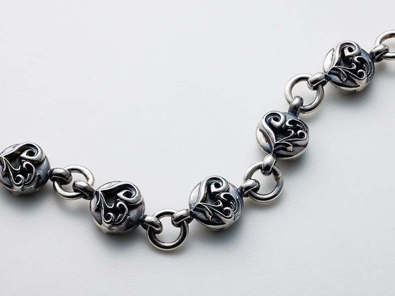 Deal Design Small Ball Bracelet: BH 4