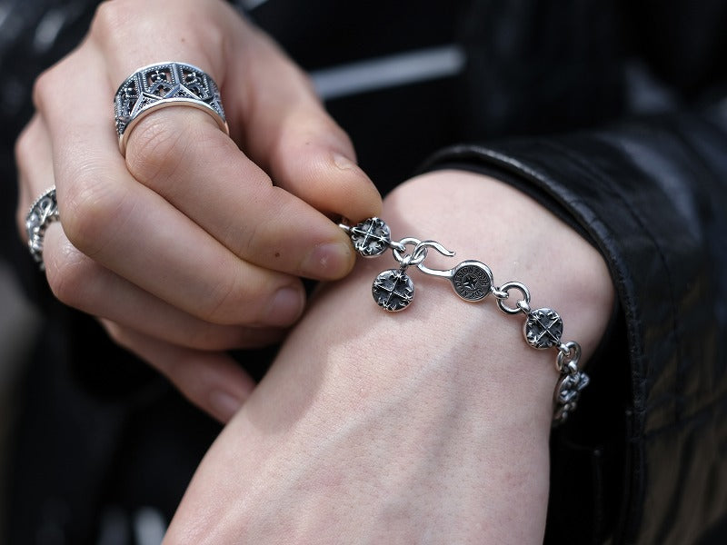 Deal Design - Small Ball Bracelet : GL 6