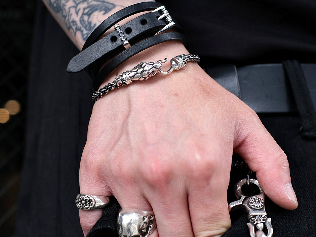Deal Design - Snake Bit Bracelet: Disc Chain 5