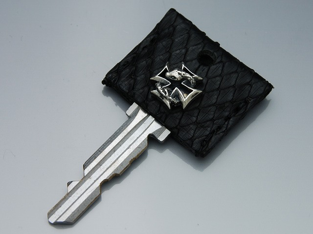 Deal Design - Snaked Key Cover 3