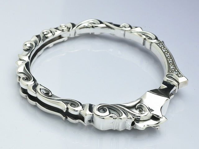 Deal Design - Solid Horse Cuff 4