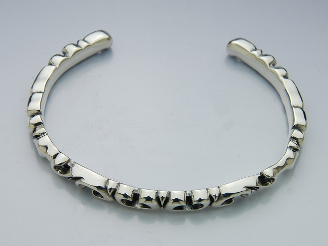 Deal Design - Solid Snake Bangle 2