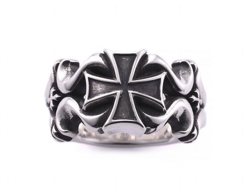 Deal Design - Stag Cross Ring 1
