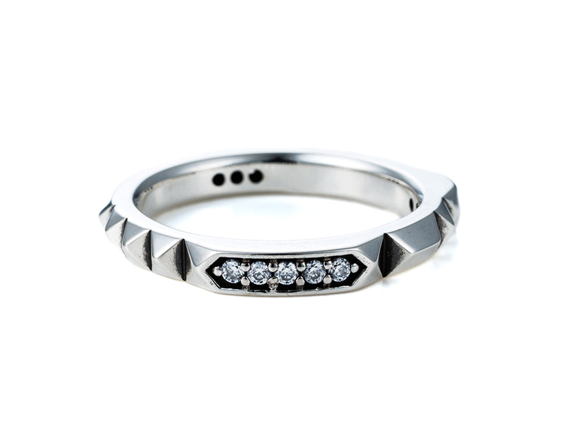 Deal Design - Step Studs Ring 1