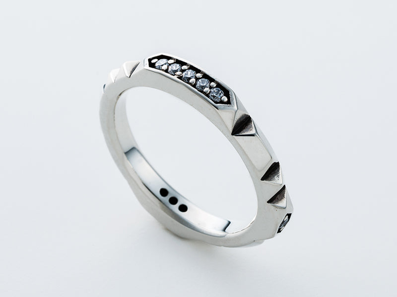 Deal Design - Step Studs Ring 2
