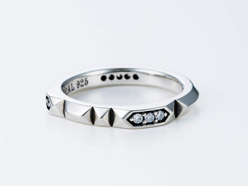 Deal Design - Step Studs Ring 4