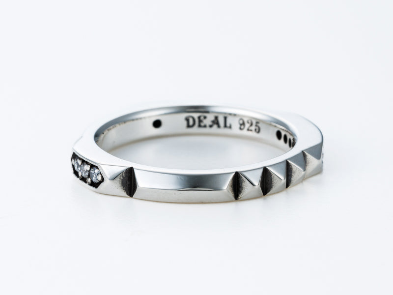 Deal Design - Step Studs Ring 5
