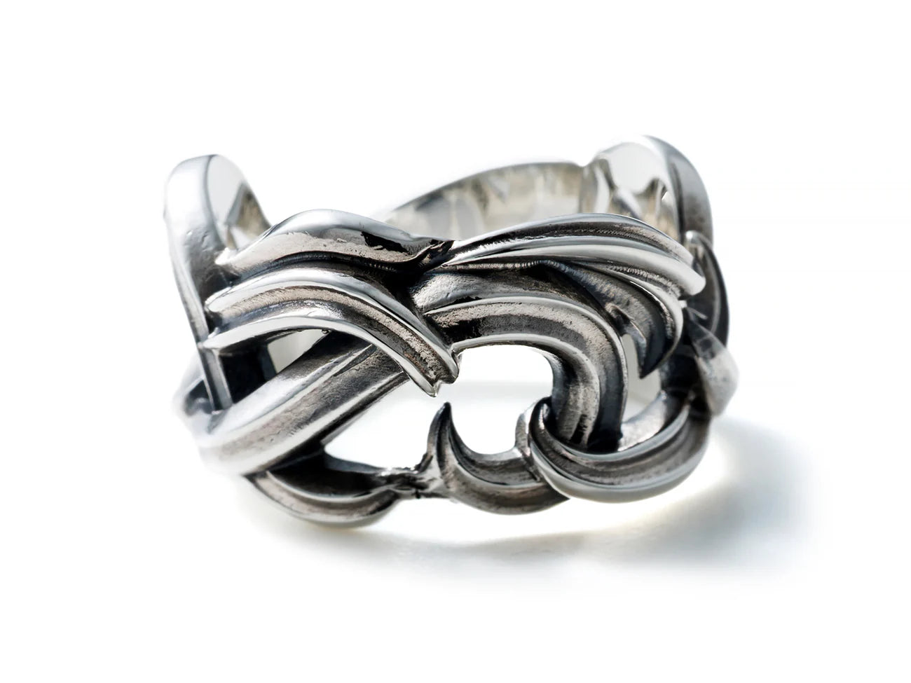 Deal Design - Stormy Flag Ring 1