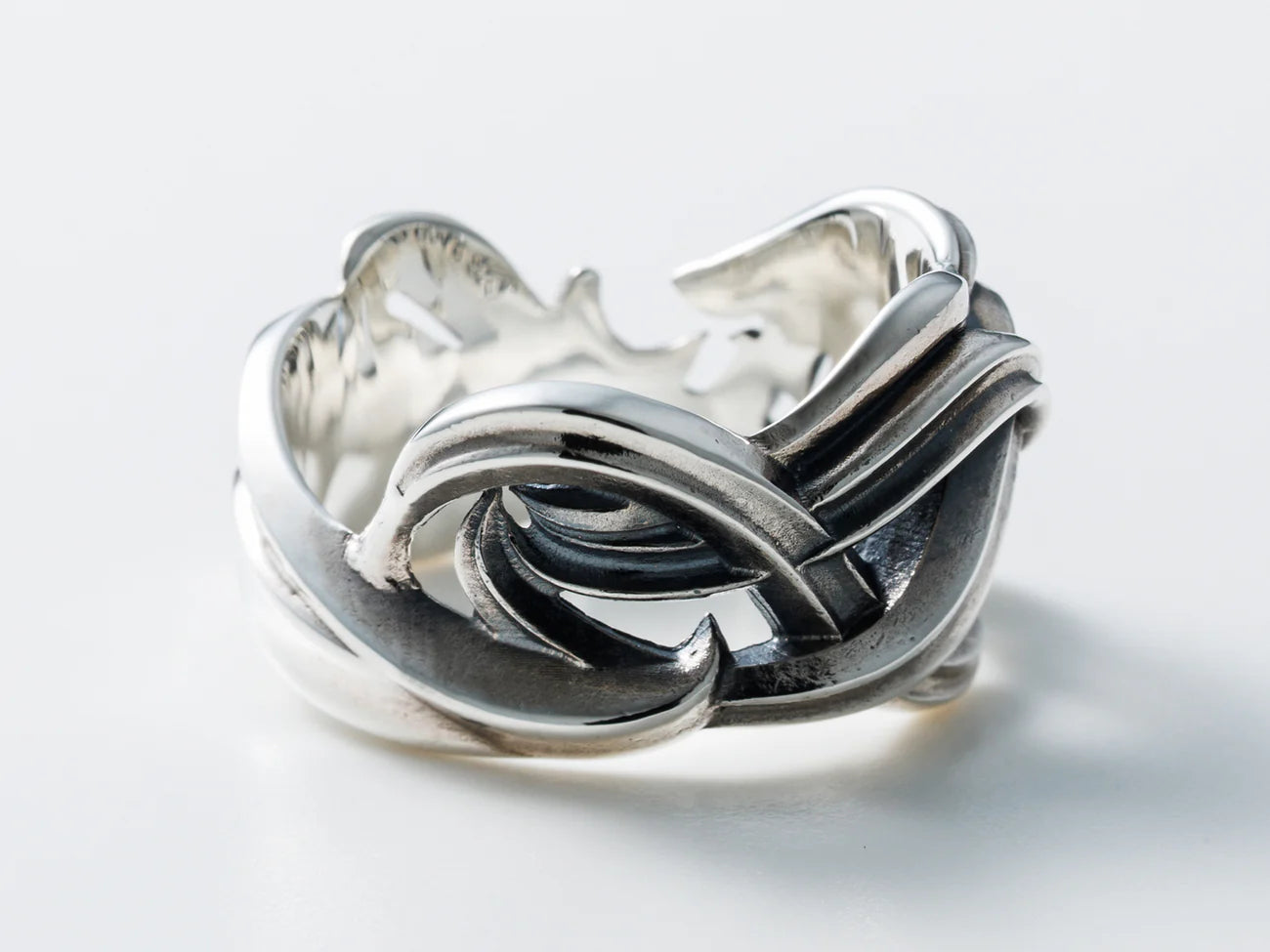 Deal Design - Stormy Flag Ring 4