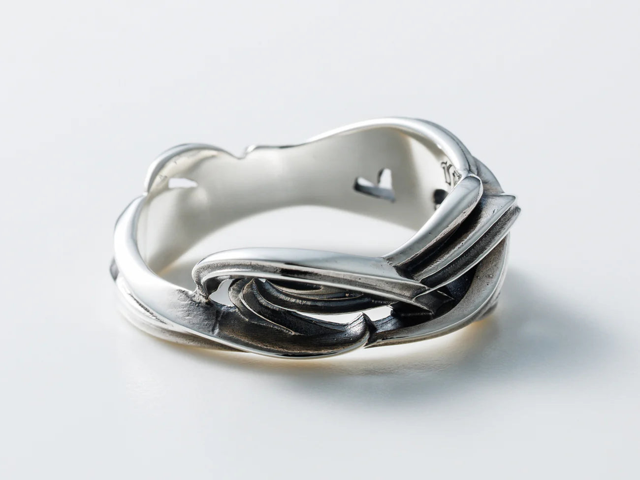 Deal Design - Stormy Flag Ring Narrow 4