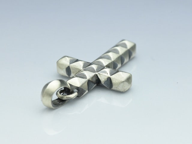 Deal Design - Surround Studs Cross 3