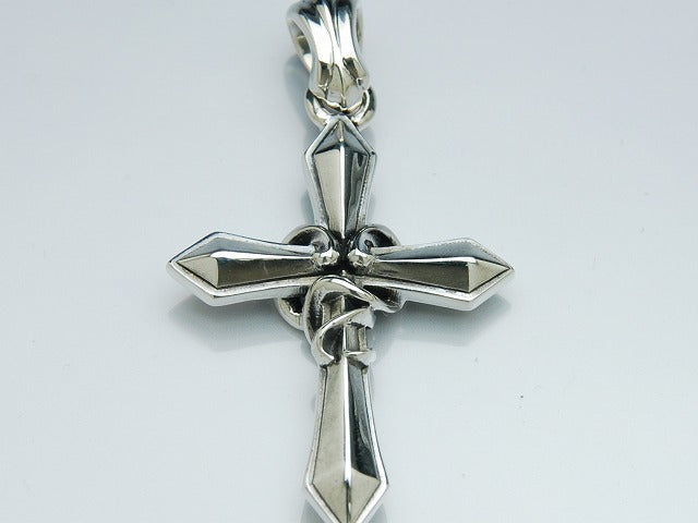 Deal Design - Tangle Snake Cross 2
