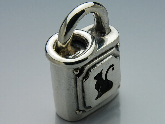 Deal Design - Tears Padlock 2