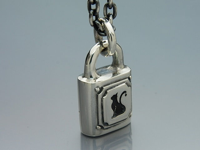 Deal Design - Tears Padlock 3