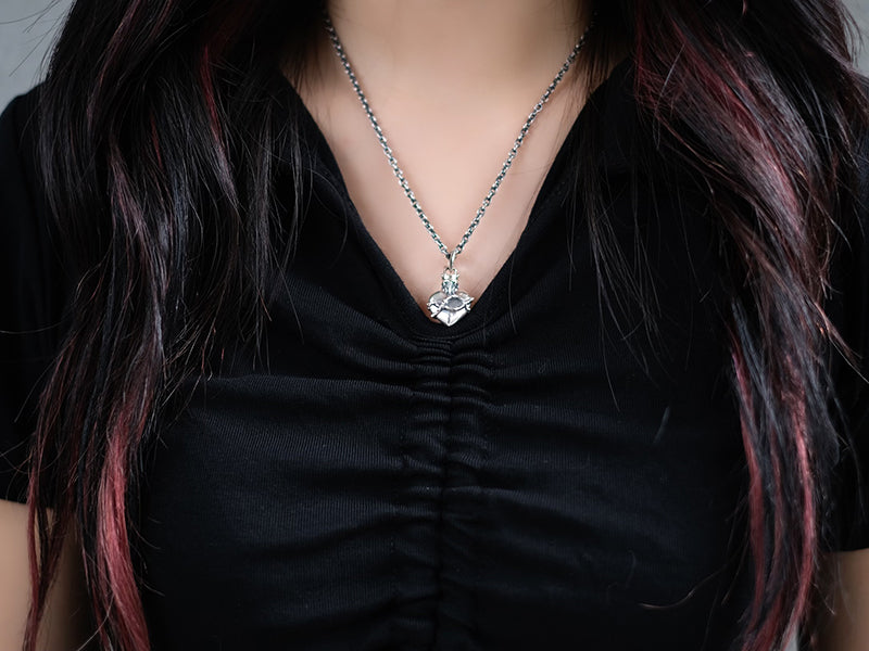 Deal Design - Thawny Heart Pendant 3