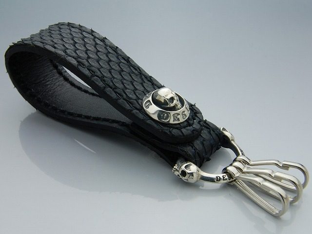 Deal Design - Three-Hang Keychain (Black Python) 2