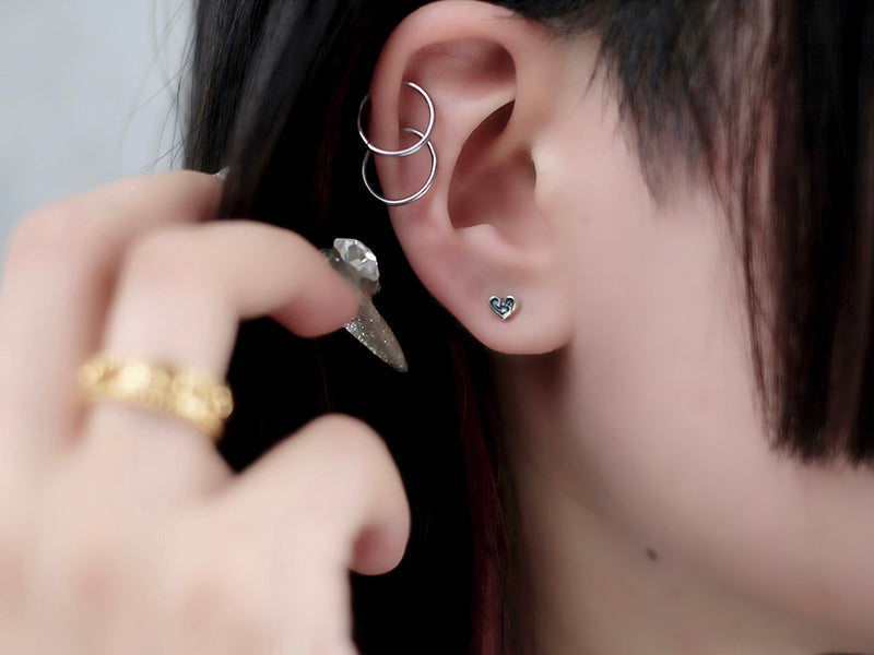 Deal Design - Tiny Blaze Heart Earring 4