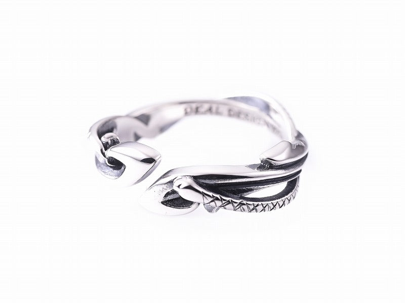 Deal Design - Tiny Snake Ring 3