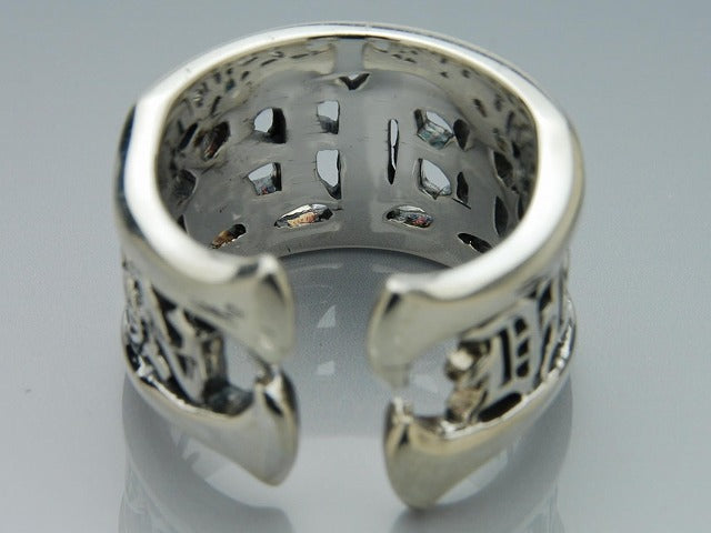 Deal Design - Trick Horse Ring 3