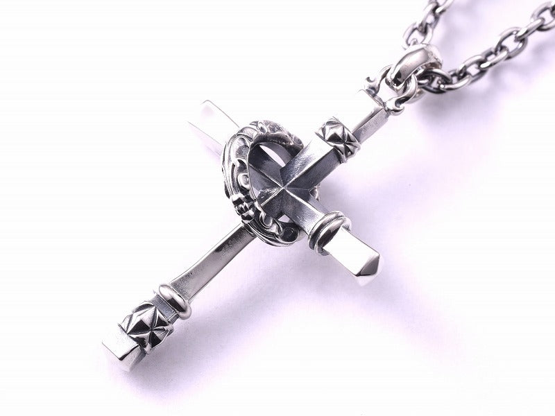 Deal Design - Twist Gate Cross Pendant 4