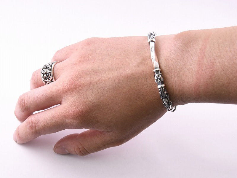 Deal Design - Twisted Gate Bangle 3