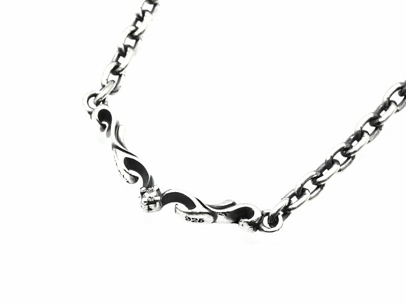 Deal Design - V Floral Choker 3
