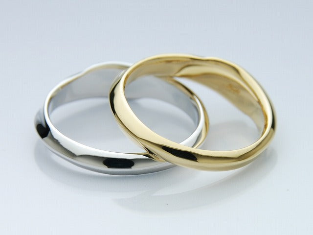 Deal Design - Wave Line 18K Gold Ring 4