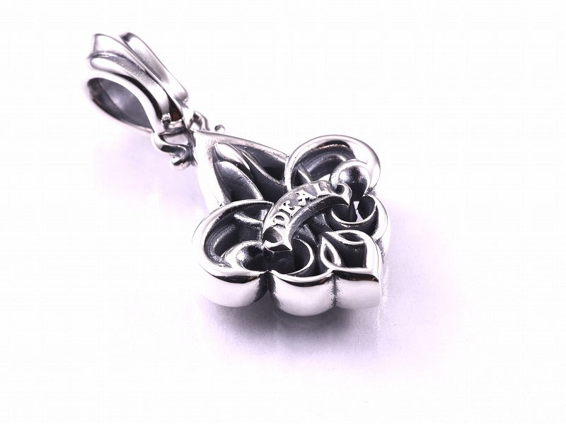 Deal Design - Wire Lily Pendant 1