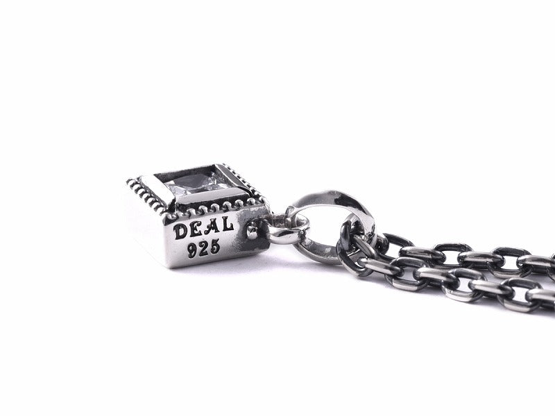 Deal Design Diamond Cross Charm 2