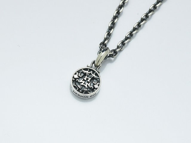 Deal design - Blind Smile Charm 1