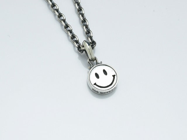 Deal design - Blind Smile Charm 2