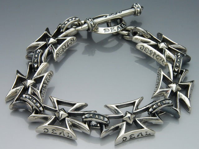 Deal design - Cross Guard Bracelet 1