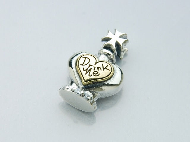 Deal design - Drink Me Pendant 3