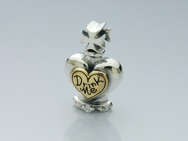 Deal design - Drink Me Pendant 4