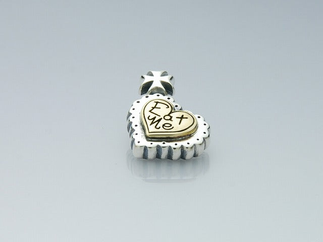 Deal design - Eat Me Pendant 4
