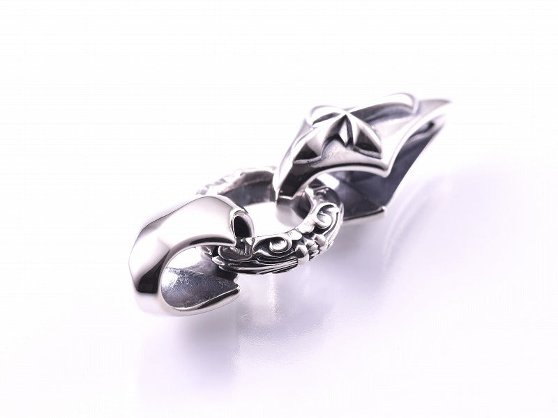 Deal design - Flick Sting Pendant 2