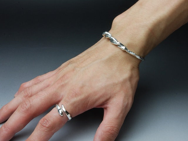 Deal design - Hammerd Snake Bangle 2